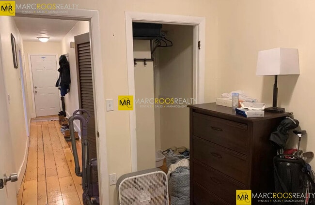 Photo - 65 Pleasant St Unidad 2 Rental