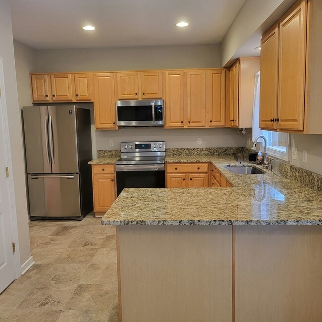 Photo - 12302 Hillcreek Cir