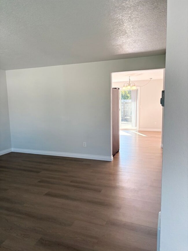 Photo - HALF MONTH FREE OF RENT Beautifully Remode...