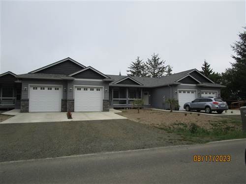 Photo - 264 Albatross St NE Unidad D