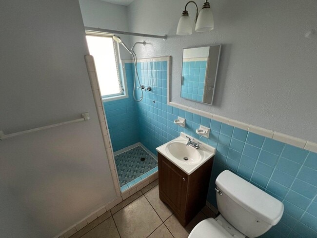 Photo - 3300 Broadway Unit 9