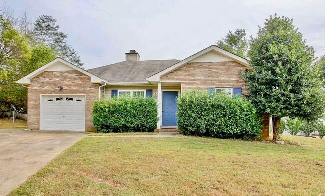 3 Bedroom Home Available in Woodlawn! - 3 Bedroom Home Available in Woodlawn!