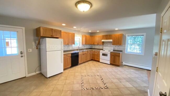 Photo - 308 Silver St