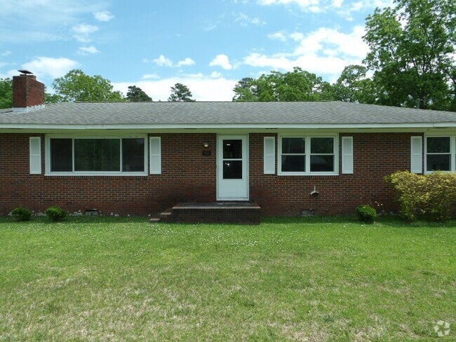 Building Photo - 3Bd/2BA Brick Ranch Home