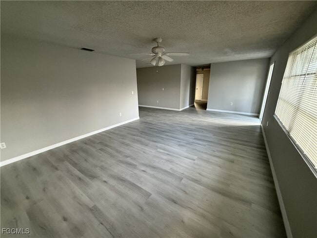 Photo - 13013 Second St