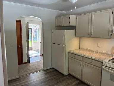 1 Dervend Cir