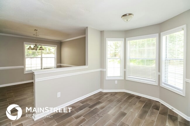 Photo - 1012 Forest Glen