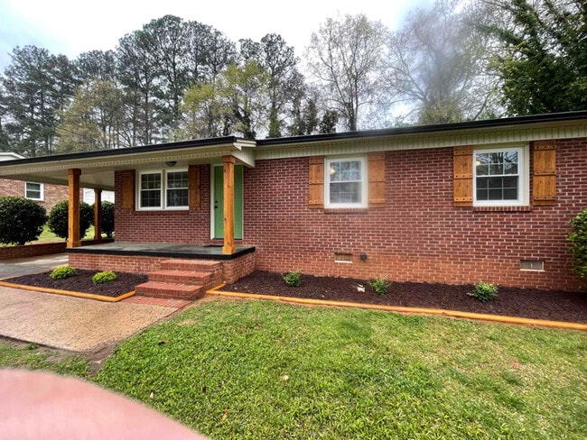 Photo - 506 Leander St