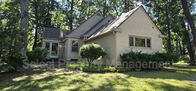 Photo - 7506 W Jefferson Blvd Casa
