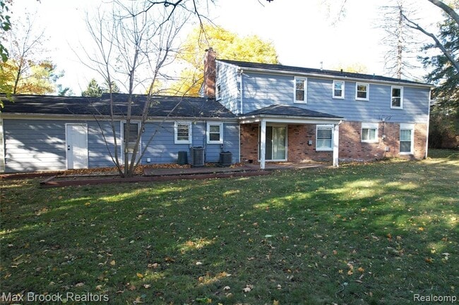 Photo - 30024 Beacontree St