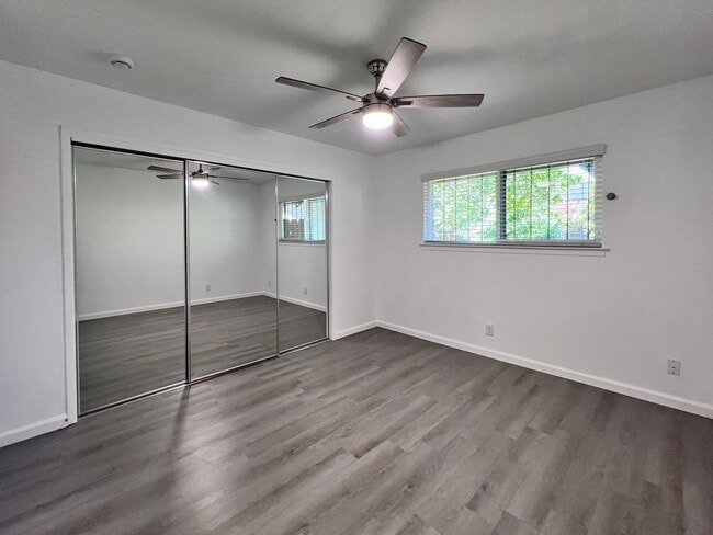 Photo - $1995 Gettysburg & Blackstone, 2 Bedroom C...