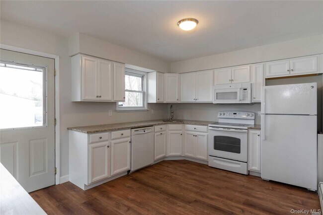 Photo - 5 Ashland St