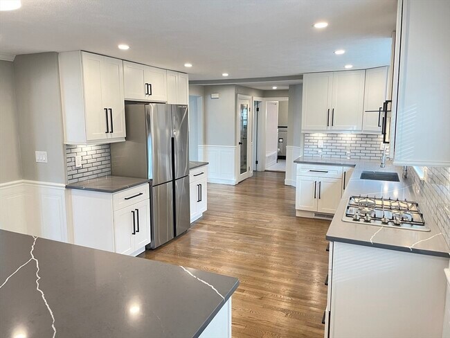 Photo - 85 Regatta Rd