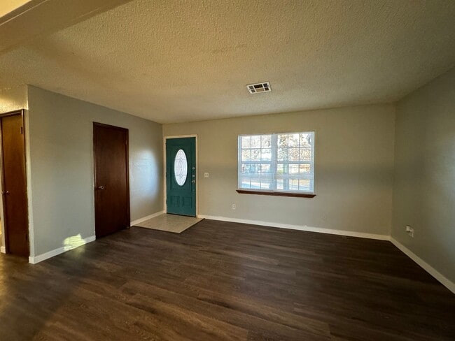 Photo - Charming home in North Edmond + 2 bedrooms