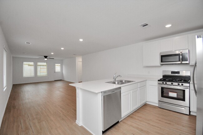 Photo - 27023 Rimini Pt Dr