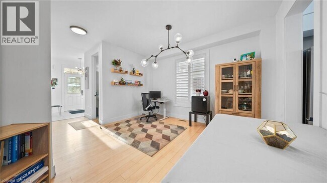 Photo - 93 Gillespie Dr