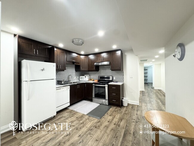 Photo - All-Inclusive 2-Bedroom Unit with WiFi & Parking in Brampton Unité 2