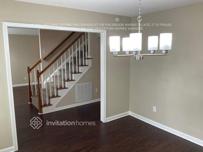 Photo - 2343 Century Oaks Ln