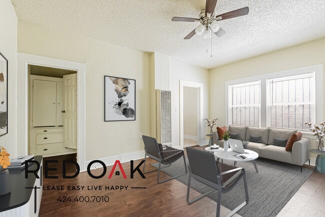 Building Photo - 4606 S Vermont Ave Rental