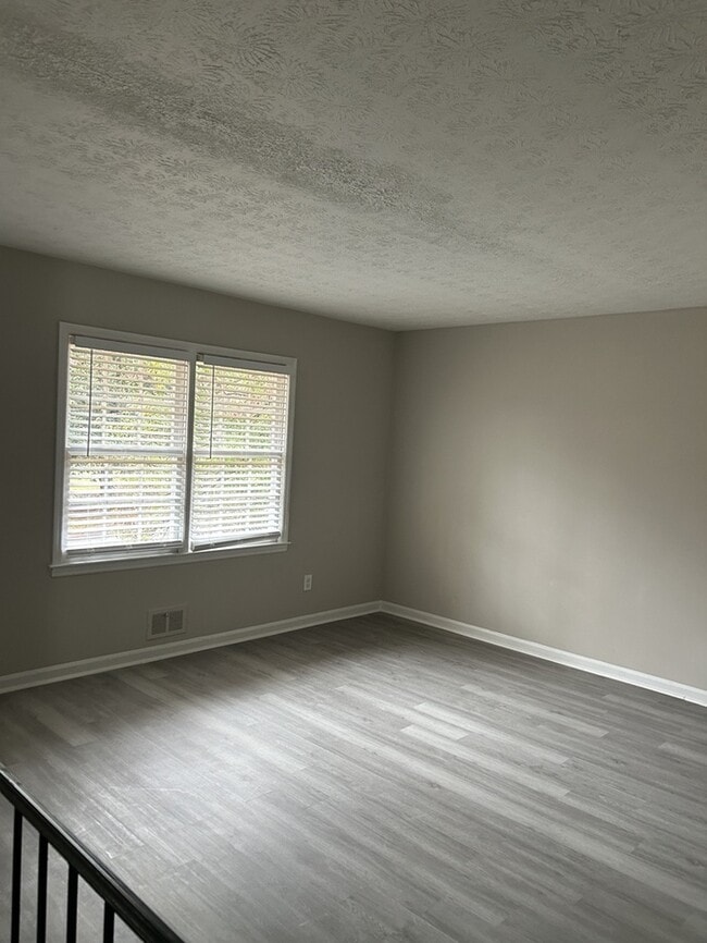 Photo - Beautiful 4 Beds 3 Baths Home in Decatur