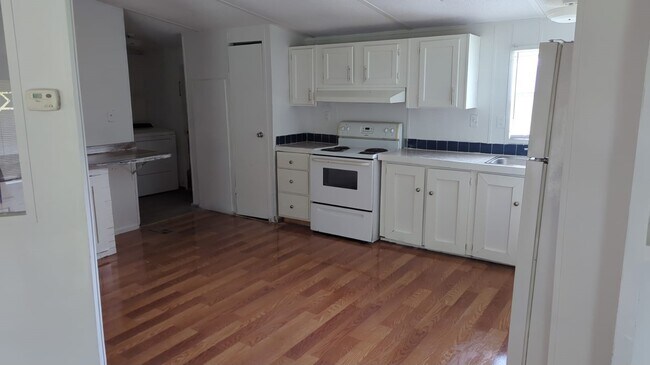 Photo - 115 Ava Ln