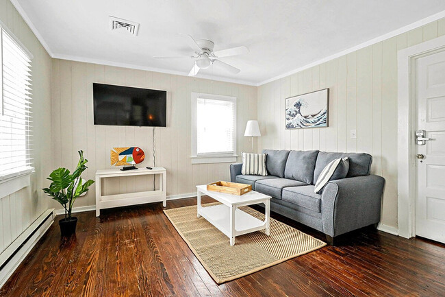 Building Photo - 516 Norfolk Ave Rental