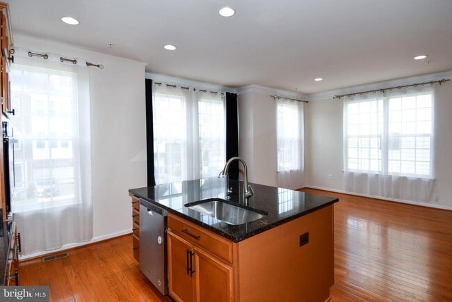 Photo - 4230 Winding Waters Terrace