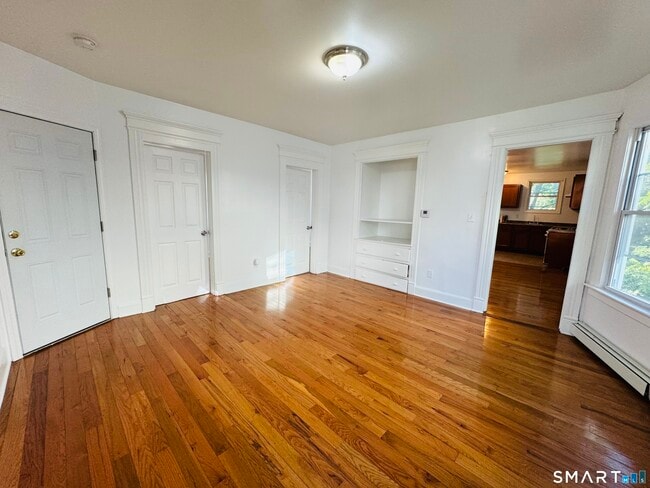 32 Walnut Ave Unit 2