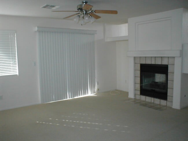 Photo - 628 Rolling Valley Way