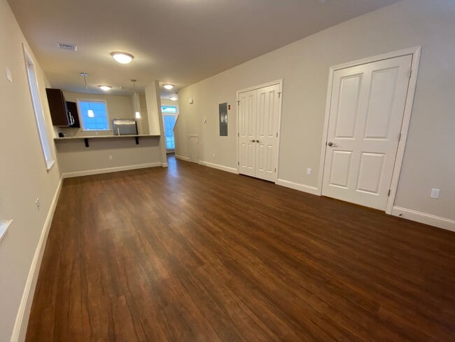 Photo - 251 Bayberry Cir Unidad 102
