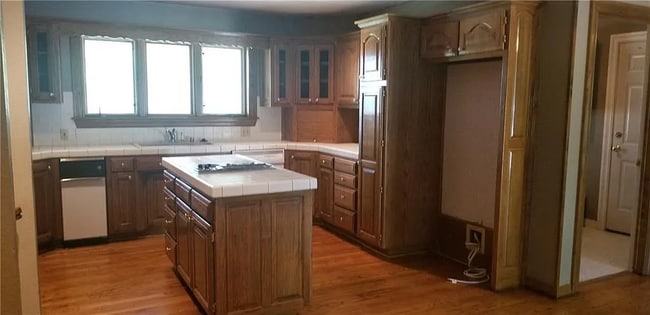 Photo - 1606 S 28th Pl