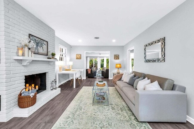 Photo - 127 Miramar Way