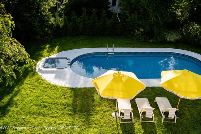 Photo - 501 3rd Ave