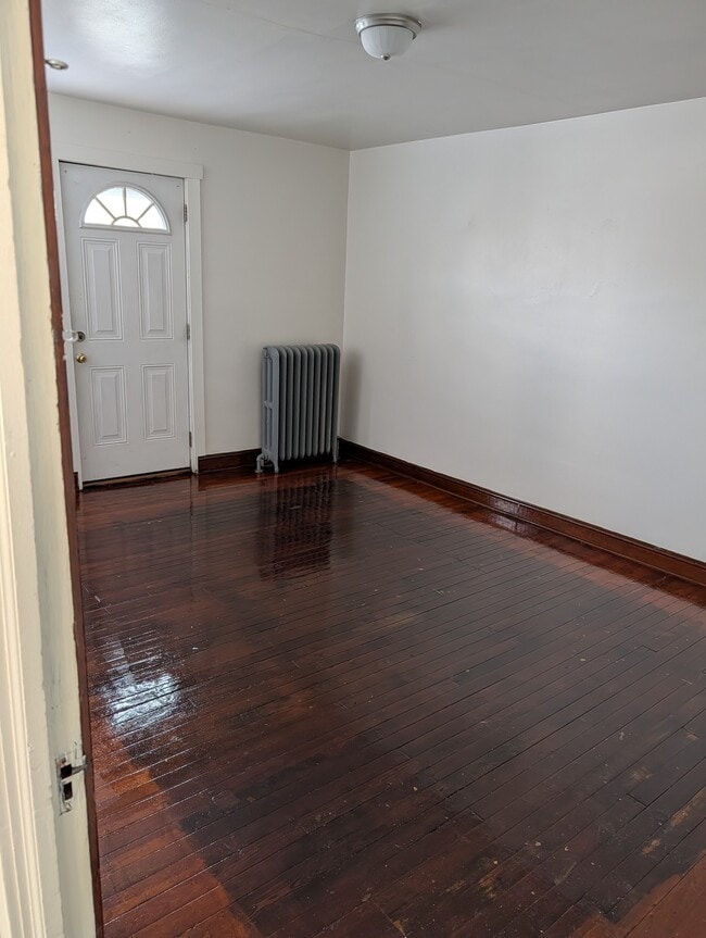 Photo - 319 W 11th St Unit 319 half