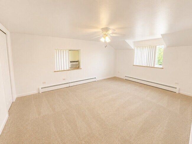 Photo - 1375 Everett Ct Unit House