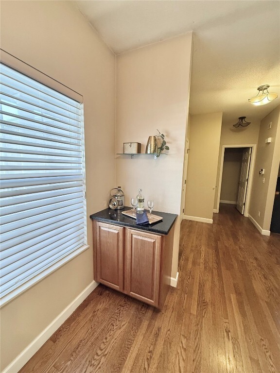 Photo - 709 Michael St