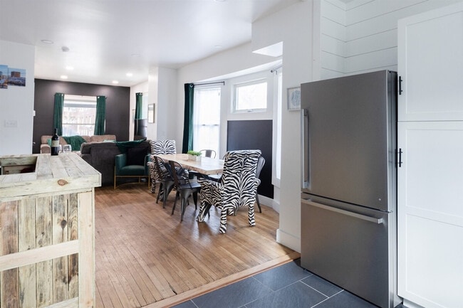 Photo - 10628 Lee Ave Apartamento Unidad ID1290640P