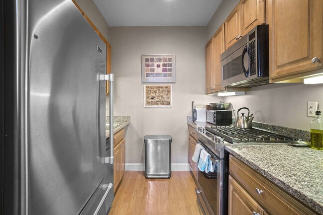 Photo - 1723 Washington St Unit 402