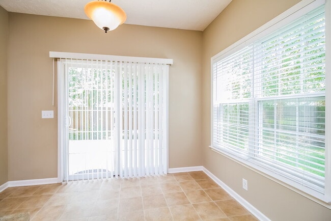 Photo - 3408 Hamberton Cir