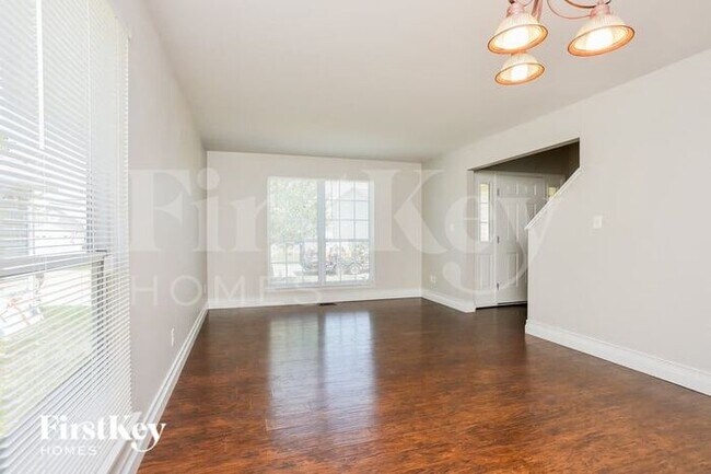 Photo - 519 Cottage Crossing