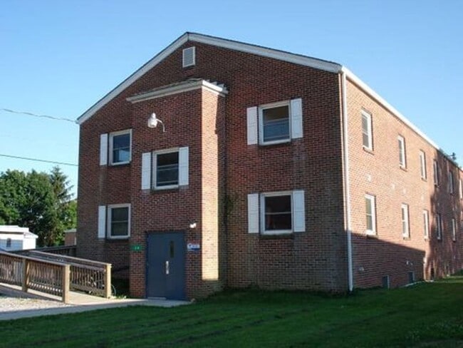 Building Photo - 24 Middle Spring Ave Rental