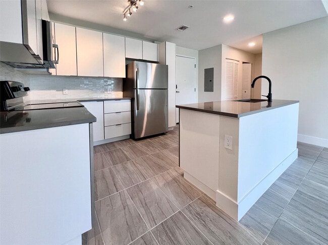 Building Photo - 120 N Compass Way Unit 701