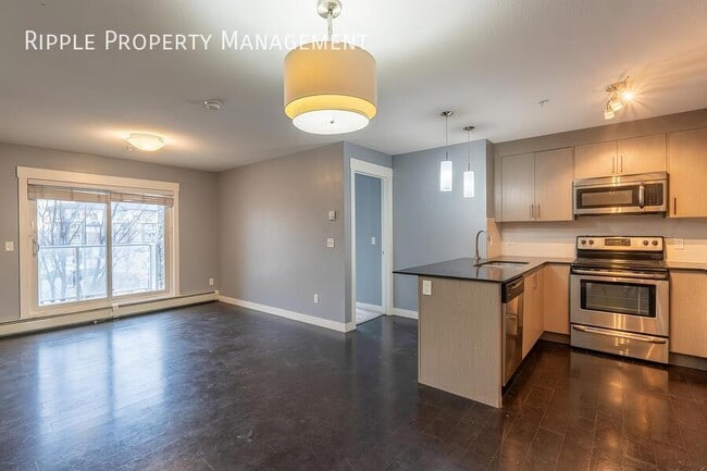 Photo - GREAT 2 BEDS/ 2 BATHS CONDO IN THE COMMUNITY OF SKYVIEW Unit 2211