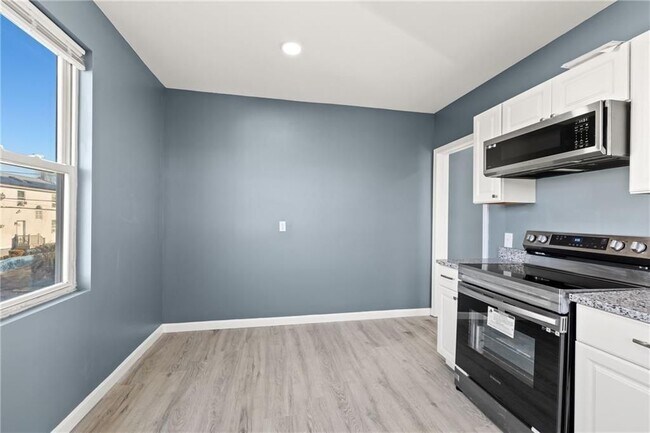 Photo - 18 Loreto St