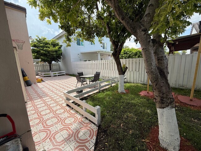 Building Photo - 15835 SW 112th Terrace Rental