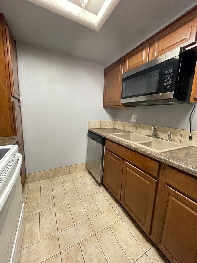 Photo - 12103 N Melody Dr Unit 16-304