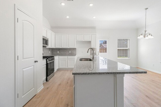 Photo - 249 Edgewater Dr