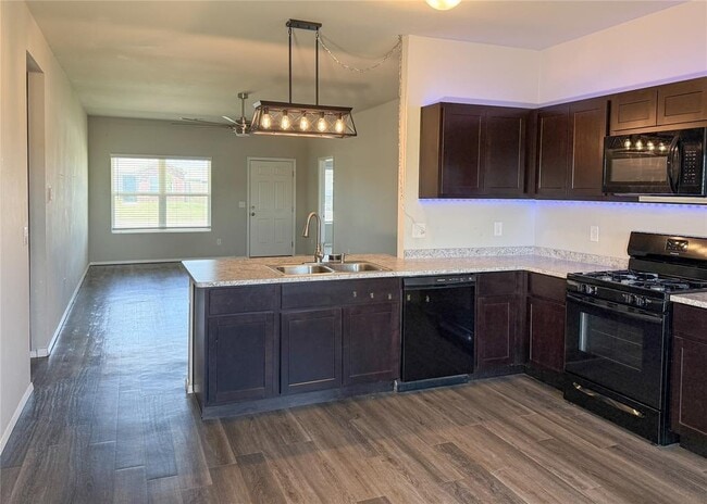 528 Fox Burrow Ln
