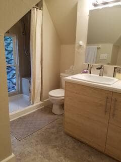 Photo - 1317 E 1st St Unidad 2