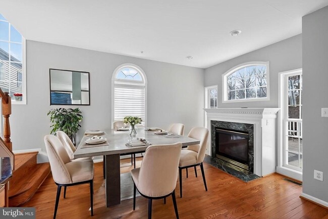 Photo - 4832 Lee Hollow Pl